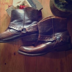 BED STU Cobbler series harness bootie